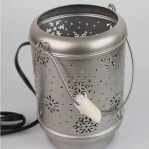 Scentsy Salutation Silver Snowflake Warmer